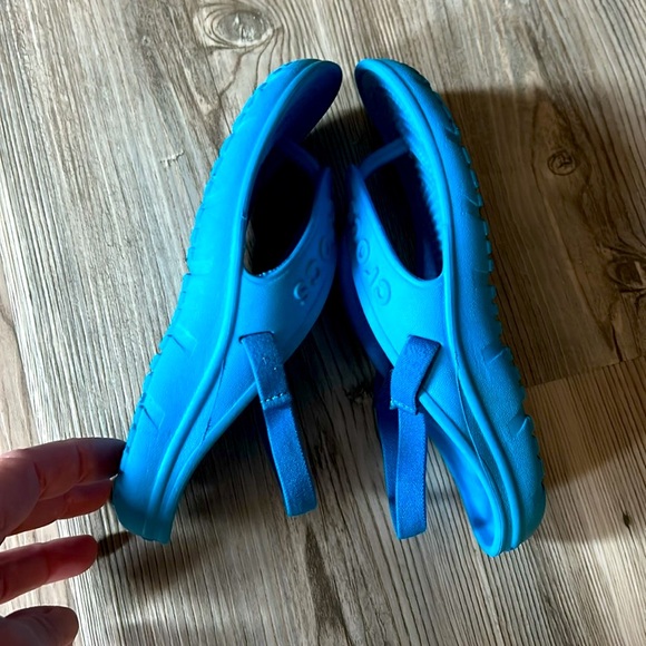 CROCS Blue Child Size 11 Flip Flop Sandals Boy Girl Ankle Strap              O - Picture 6 of 14